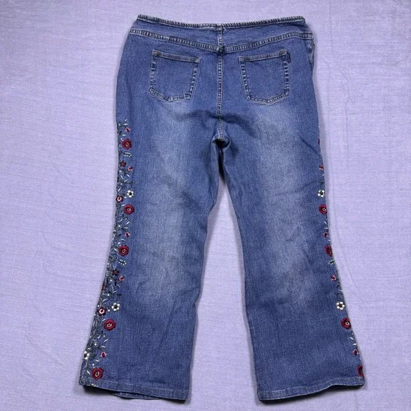 Route 66 Stretch Women's 18W Blue Denim Embroidered Floral Flare Jeans - Picture 2 of 12